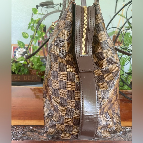 Louis Vuitton Chelsea Tote Bag - Picture 5 of 16